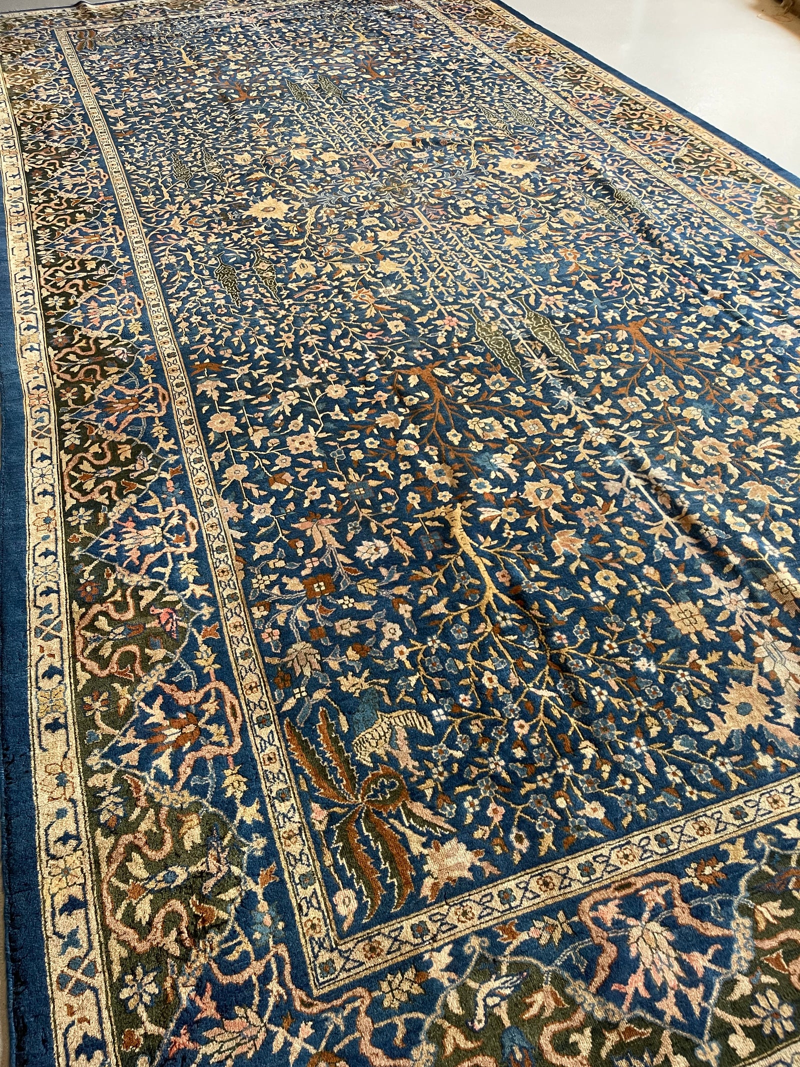 9' x 17.9' Antique Indian #23 Agra Blue Border 