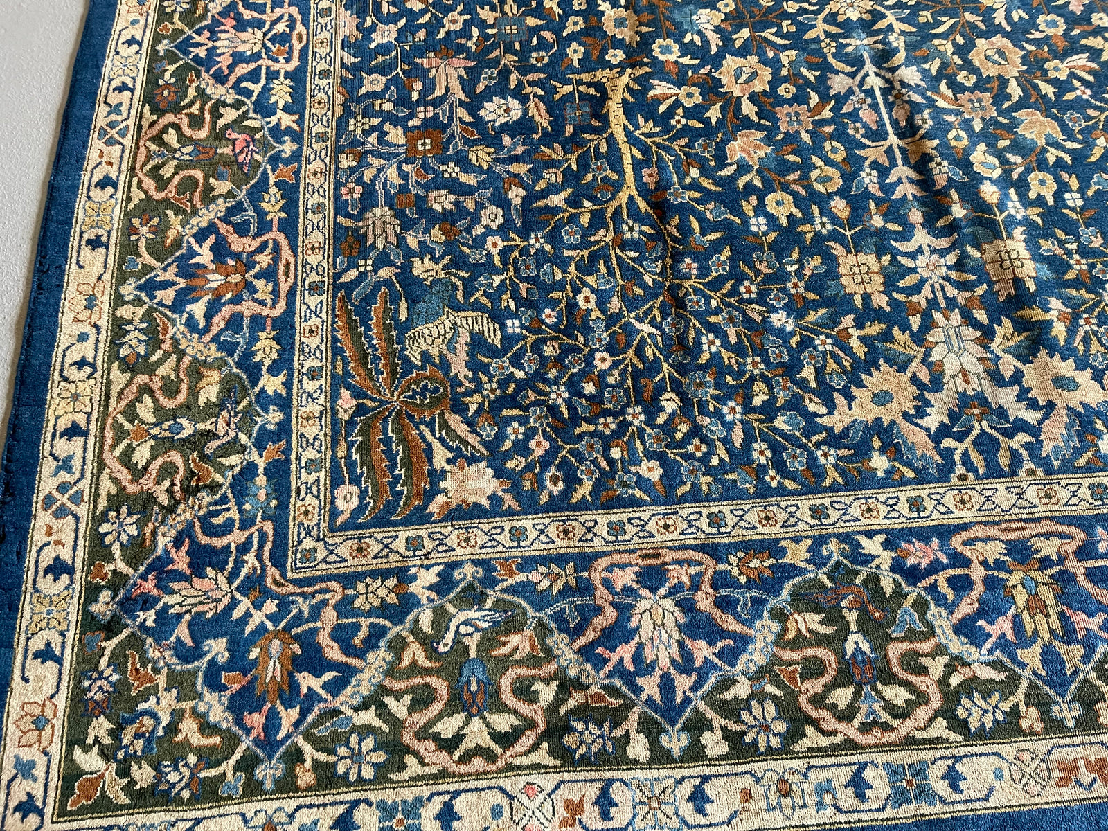 9' x 17.9' Antique Indian #23 Agra Blue Border 
