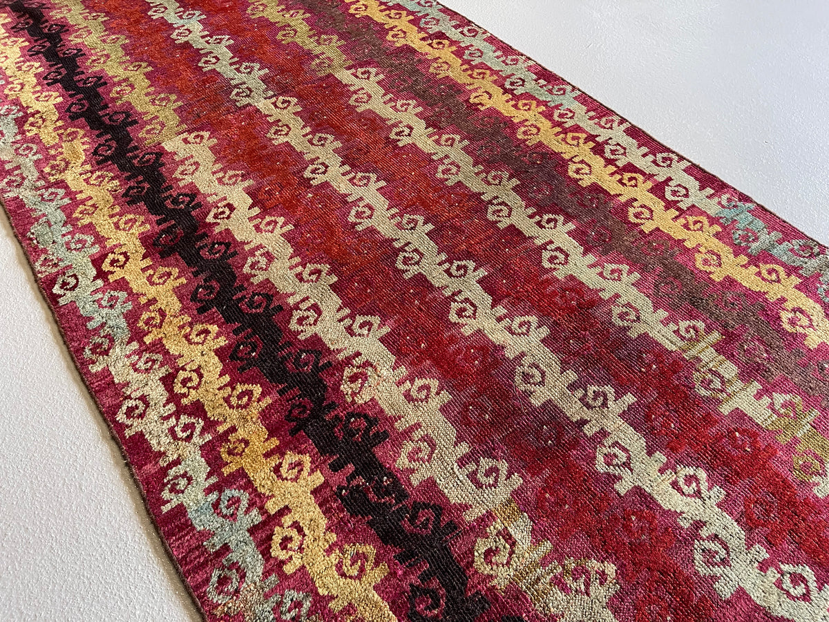 3.4&#39; x 9.2&#39; #3505-Turkish