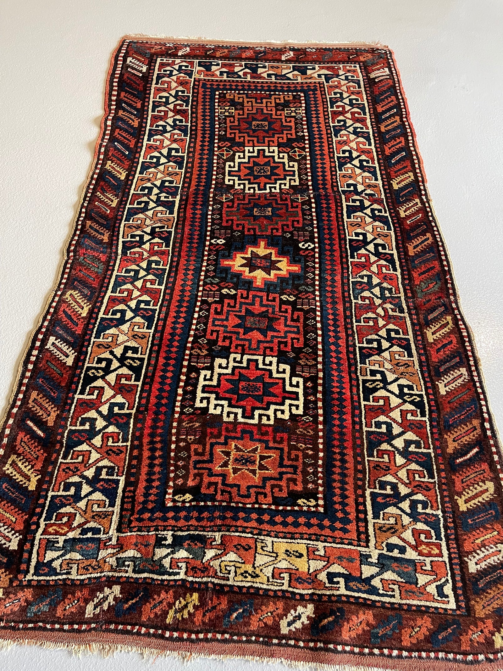 3.9' x 7.4' #3514- Kurdish 