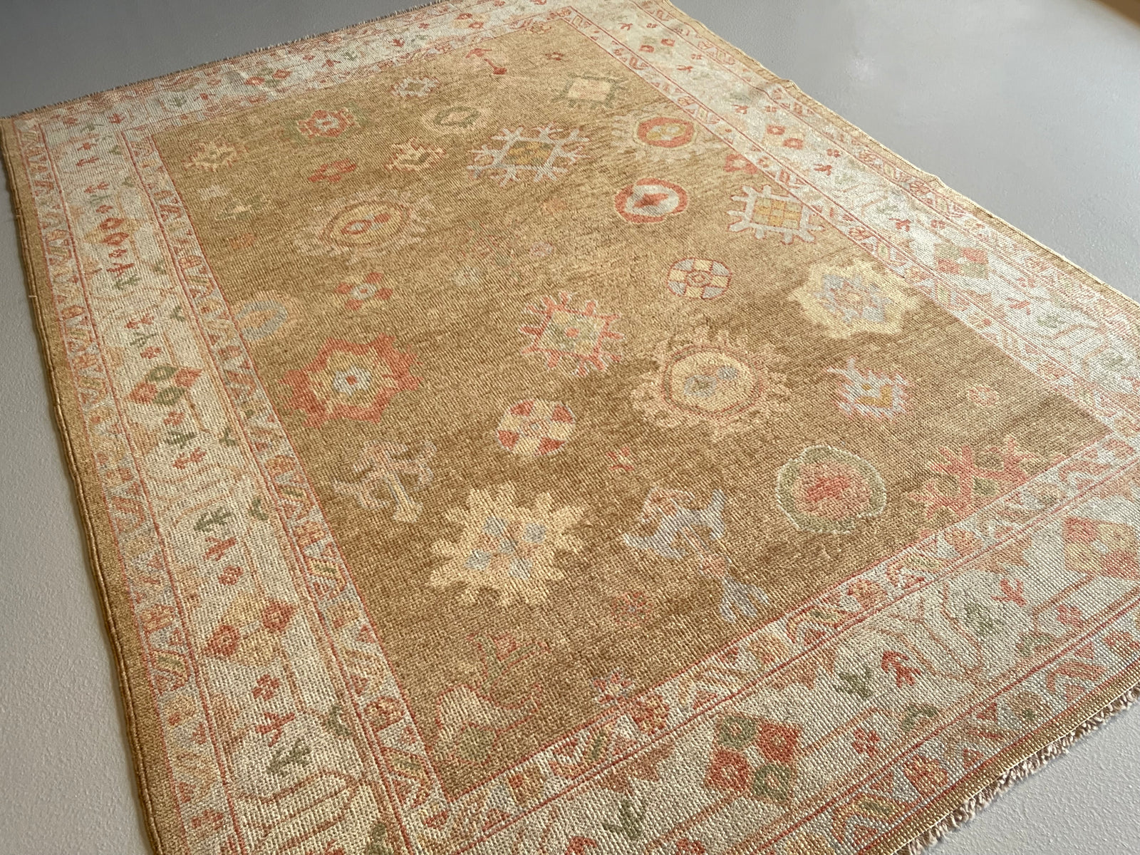 6.11' x 9.5' #4037 Oushak Rug 