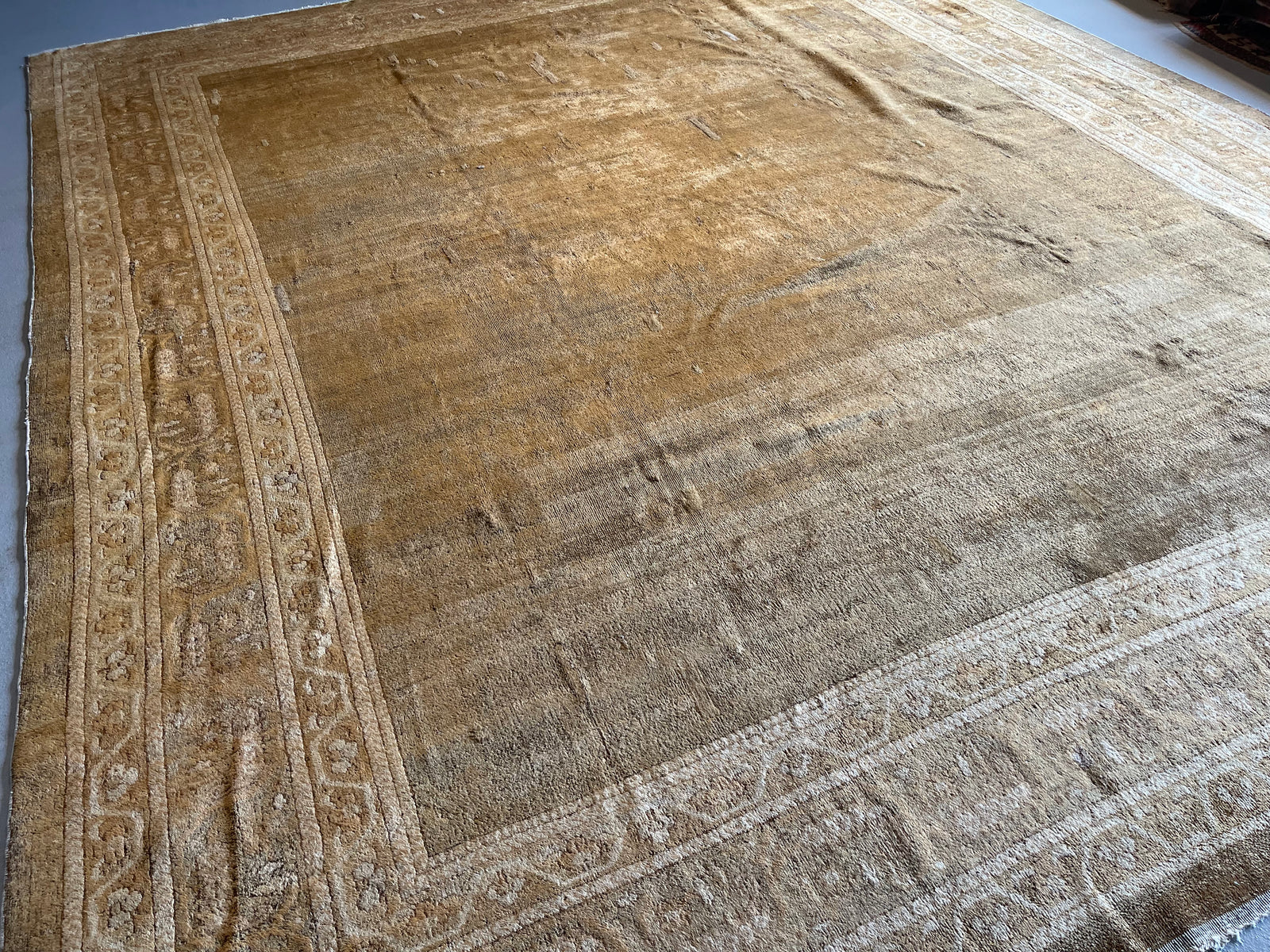 12' x 14' - Antique Indian #48 Agra Cream Border 