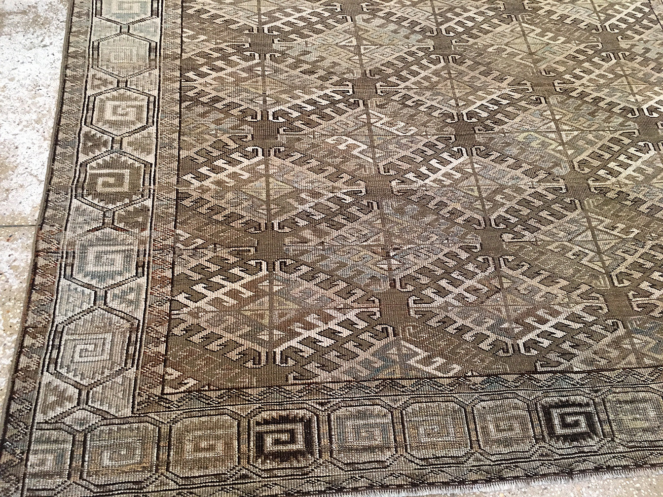 6.5' X 9.11' Antique Yomud Rug 